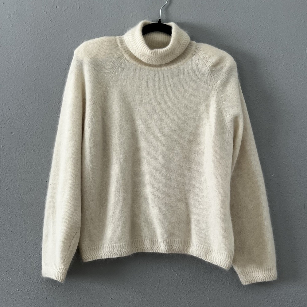 Vintage Chaus Cream Angora Lambswool Turtleneck Sweater Women's L Soft‎ Knit
